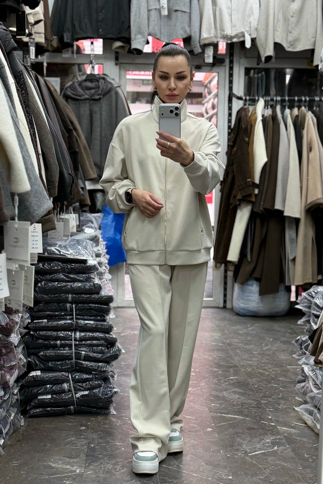 костюм спортивный,спортивный костюм с брюками на кулиске olli suits,костюм оверсайз,женский спортивный костюм,костюм на флисе женский