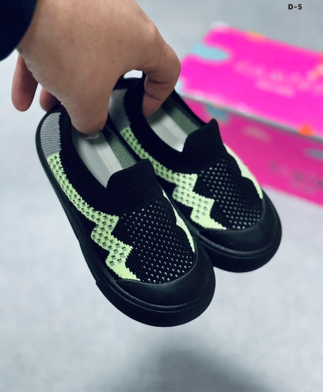 ,детские кроссовки,кроссовки для малыша, для малышей,детская