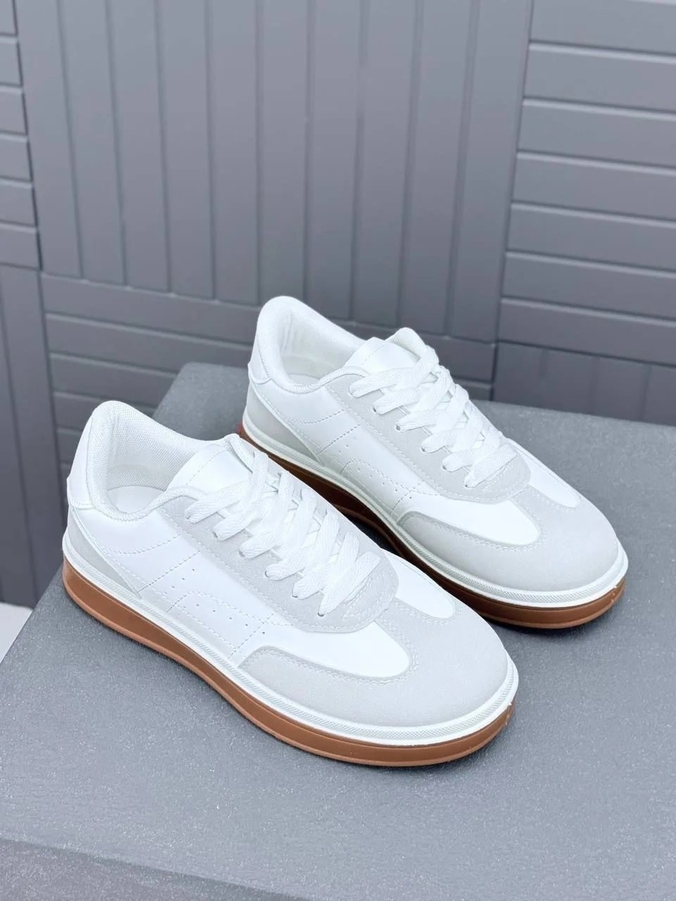 ,спортивная ,женские кроссовки,обуви,кеды кожаные