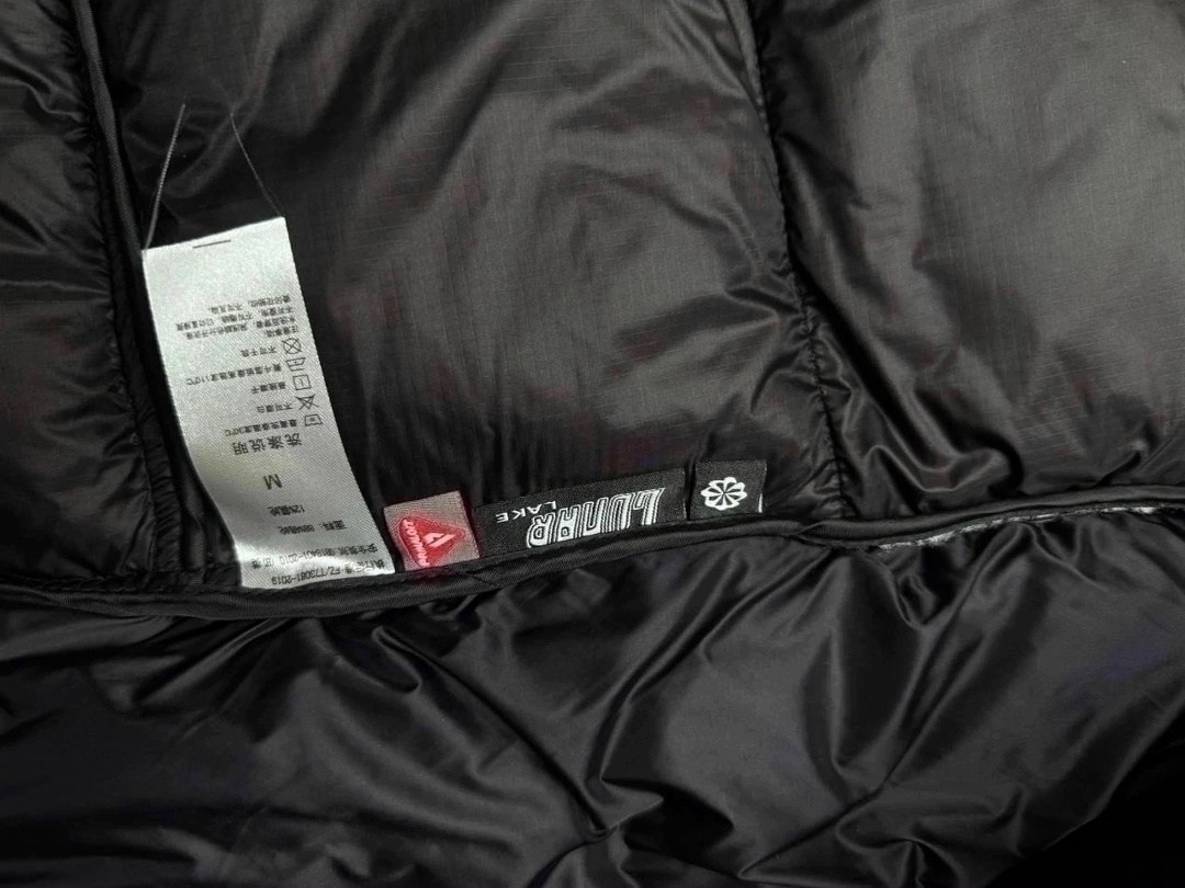 жилетка nike acg,жилетка nike,жилетка демисезонная,мужские жилеты nike,жилетка двухсторонняя