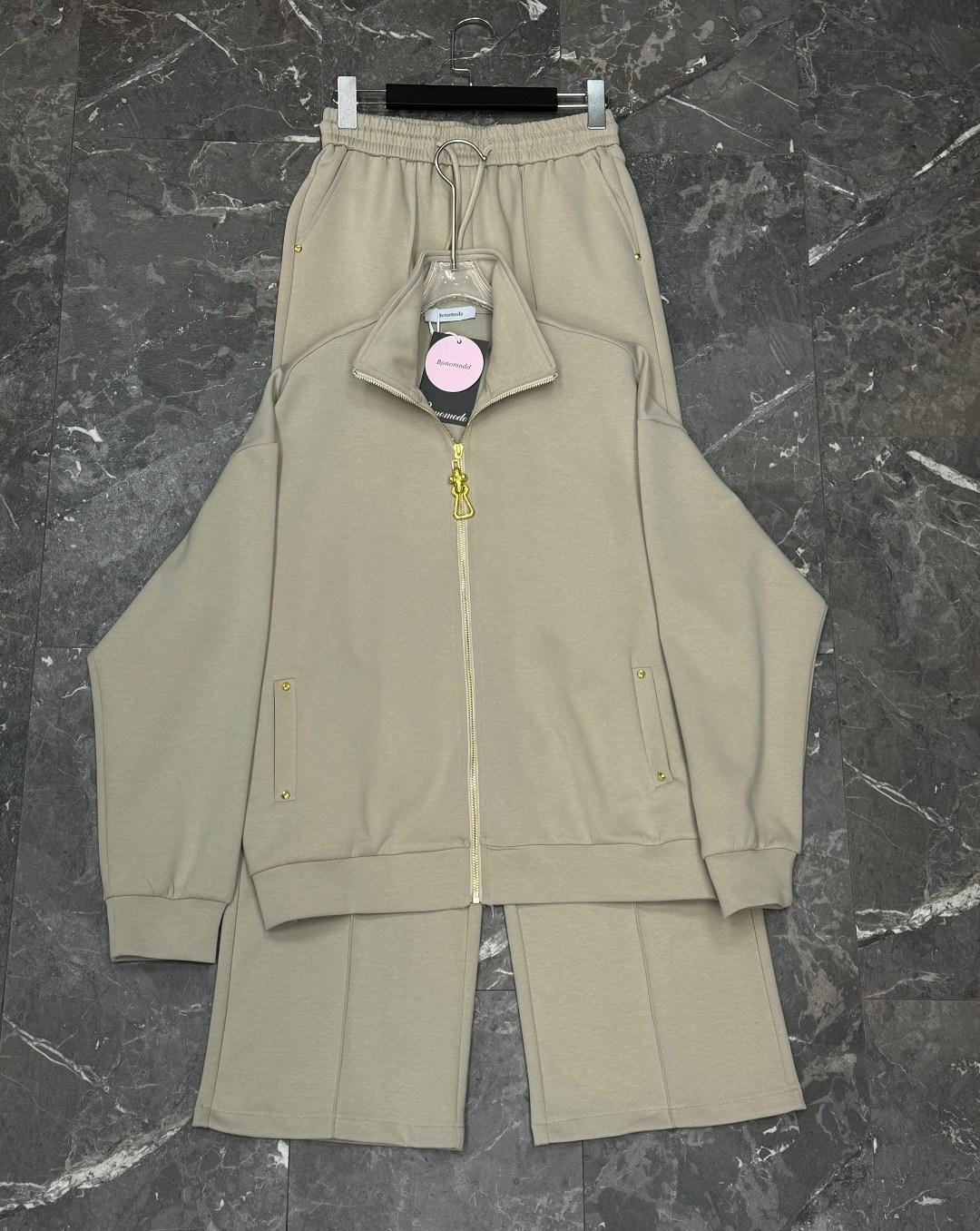 костюм спортивный,спортивный костюм с брюками на кулиске olli suits,костюм оверсайз,женский спортивный костюм,костюм на флисе женский