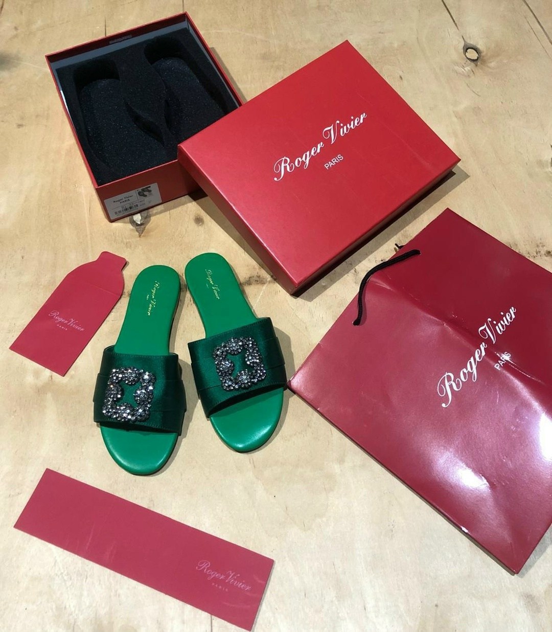 ,босоножки феррагамо,босоножки женские,шлепанцы женские,тапочки валентино