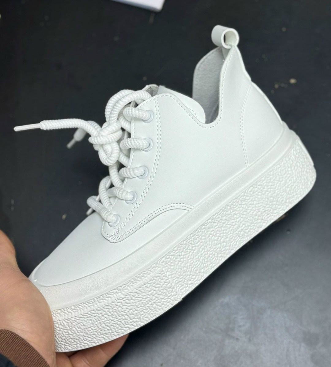 ,кеды женски,чёрные кеды,кроссовки женские,высокие кеды