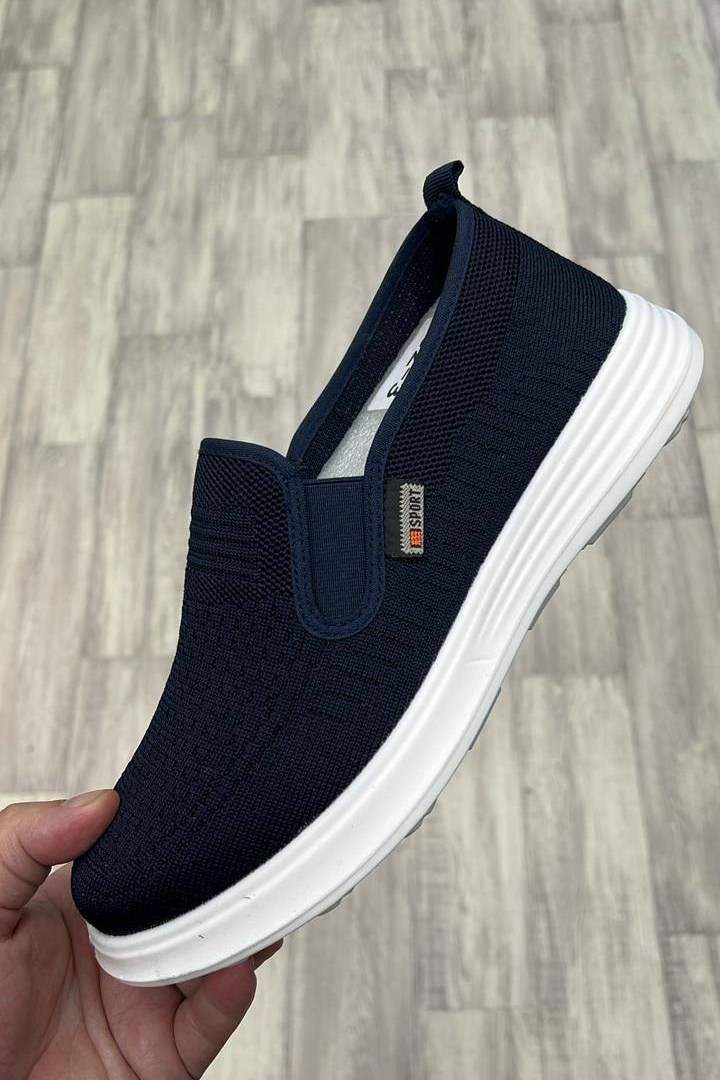 ,повседневная ,спортивная ,слипоны мужские, женская