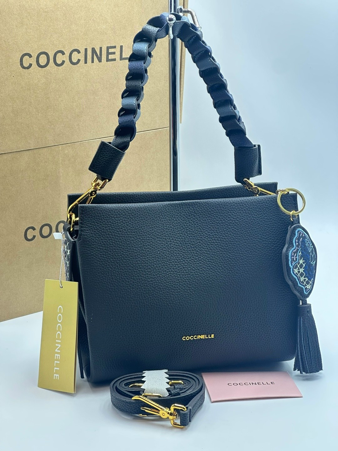 сумка coccinelle,сумка женская coccinelle,coccinelle сумка boheme,boheme grana двойная сумка через плечо из зерненой кожи coccinelle черный,сумка сэтчел кожаная boheme grana double coccinelle