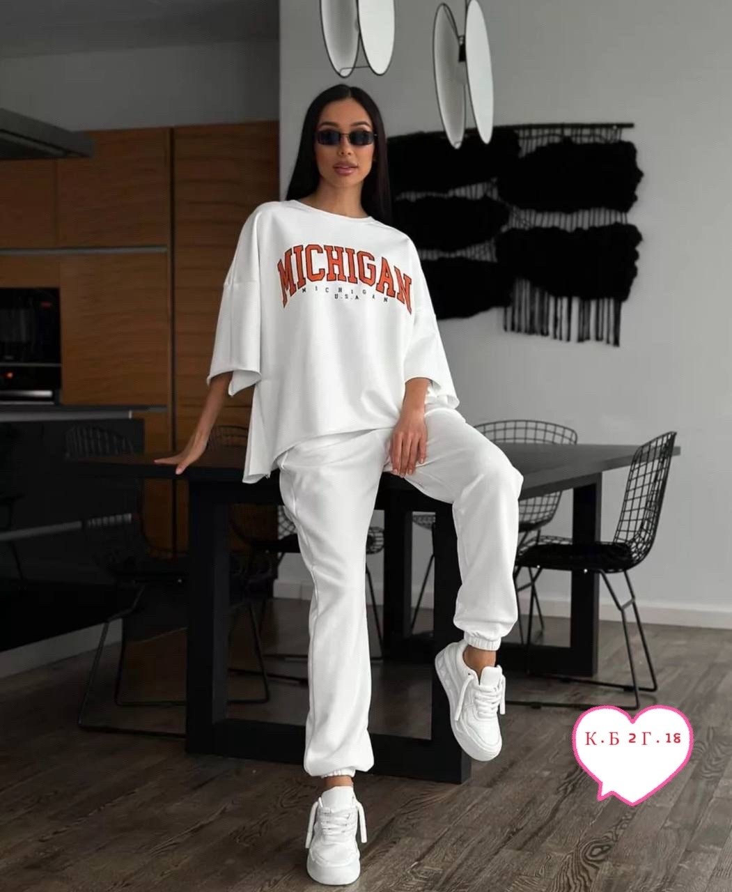 спортивный костюм свободного кроя,костюм спортивный,костюм спортивный женский,костюм оверсайз спортивный,спортивный костюм двухнитка