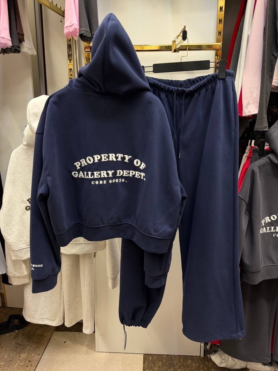 костюм женский,укороченное худи на молнии шоколадного цвета,костюм женский на флисе