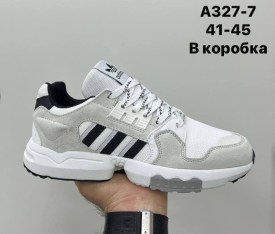 Кроссовки