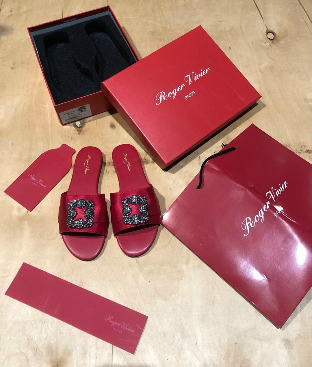 ,босоножки феррагамо,босоножки женские,шлепанцы женские,тапочки валентино