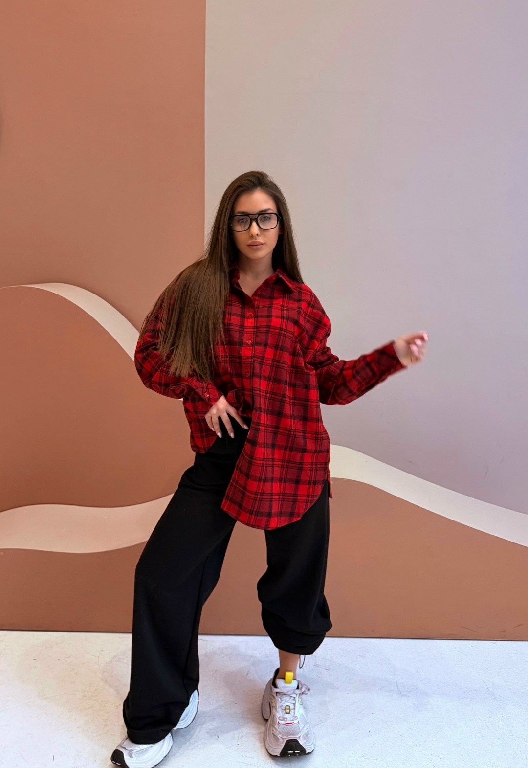 женская рубашка в клетку,рубашка женская в клетку оверсайз,женская рубашка в красную клетку,женская рубашка,рубашка оверсайз в клетку balenciaga cool casual wear