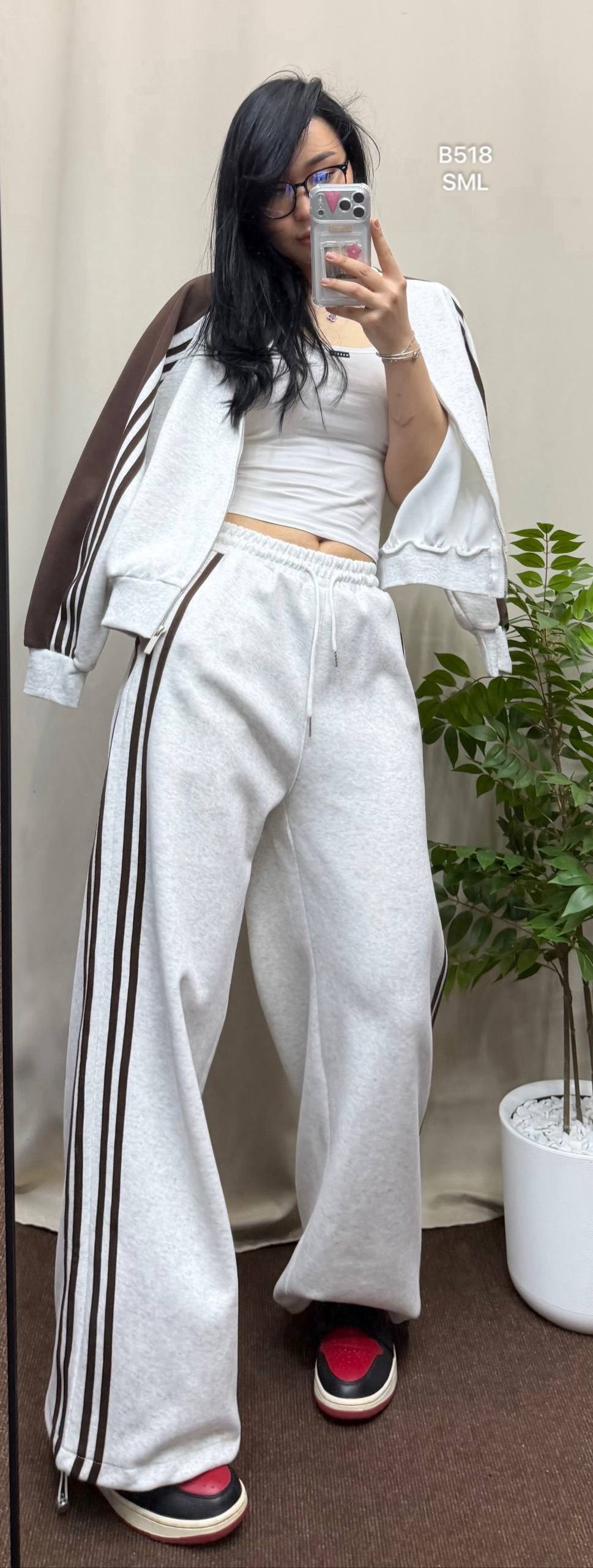 женские спортивные брюки в полоску qweek y2k,костюм спортивный стильный,спортивные брюки,спортивный костюм,широкие брюки