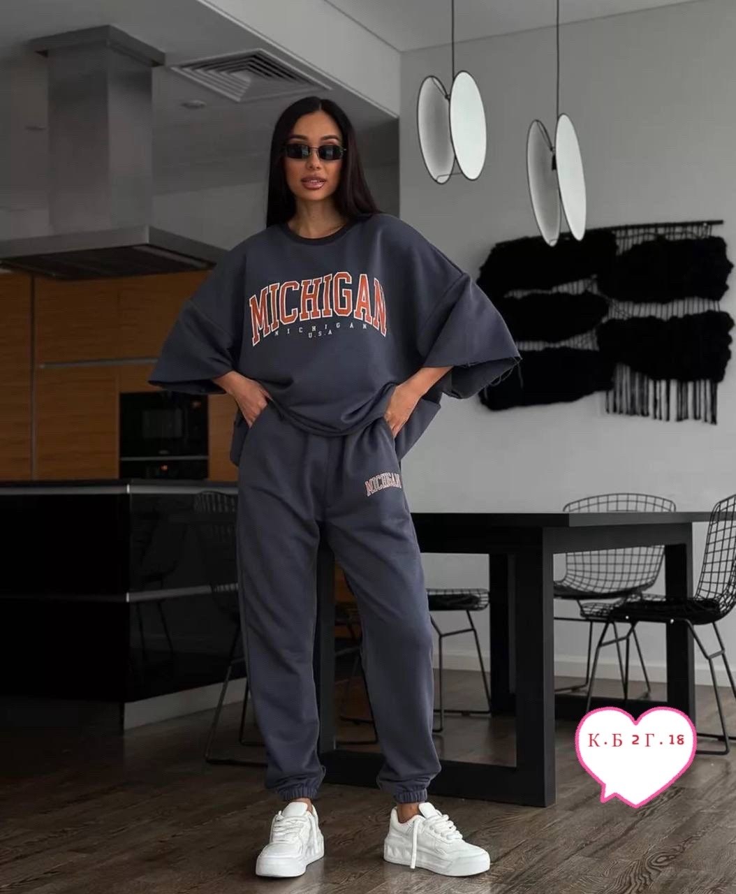 спортивный костюм свободного кроя,костюм спортивный,костюм спортивный женский,костюм оверсайз спортивный,спортивный костюм двухнитка