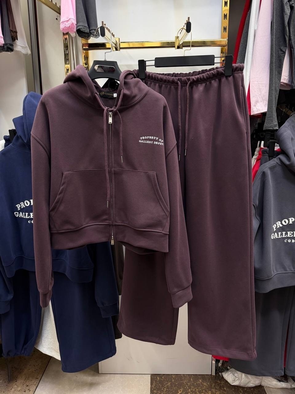 костюм женский,укороченное худи на молнии шоколадного цвета,костюм женский на флисе