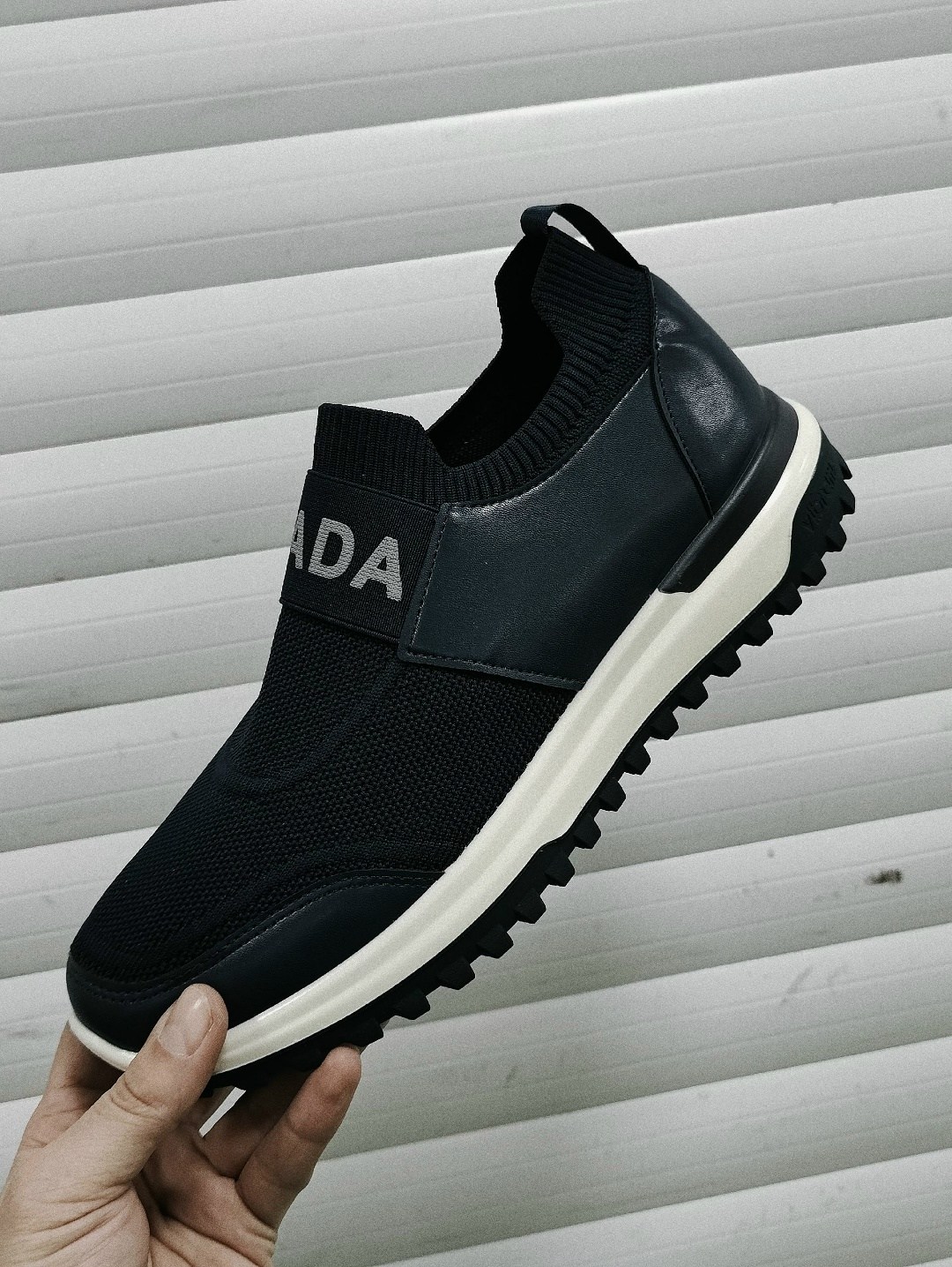 ,кроссовка мужской,кроссовки boss,кроссовки prada,кроссовки мужские женские