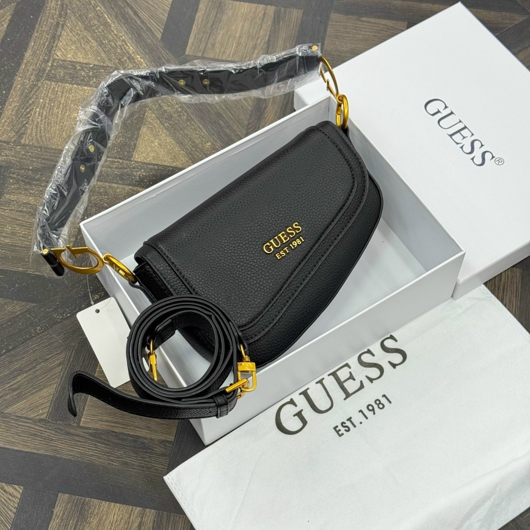 женская сумка guess,сумка guess,сумка женская дешевая через плечо брендовая guess,сумка через плечо guess женская,guess сумка на плечо