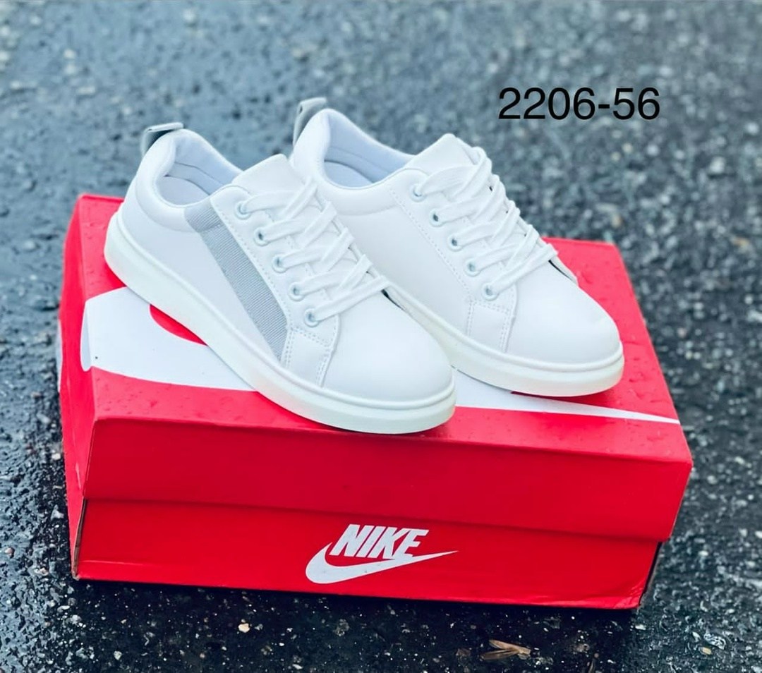 ,женские кроссовки,женские кеды,кеды женски,кроссовки белая