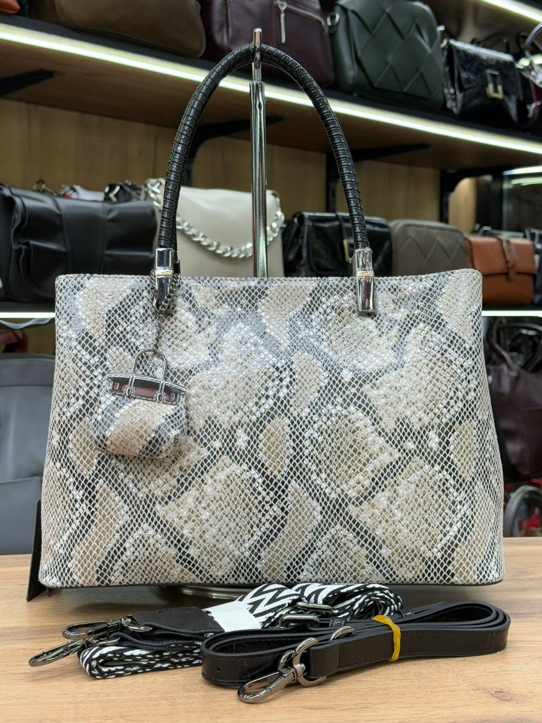 сумка женская,сумка,модная сумка,сумка женская кожаная,женская сумка из кожи питона