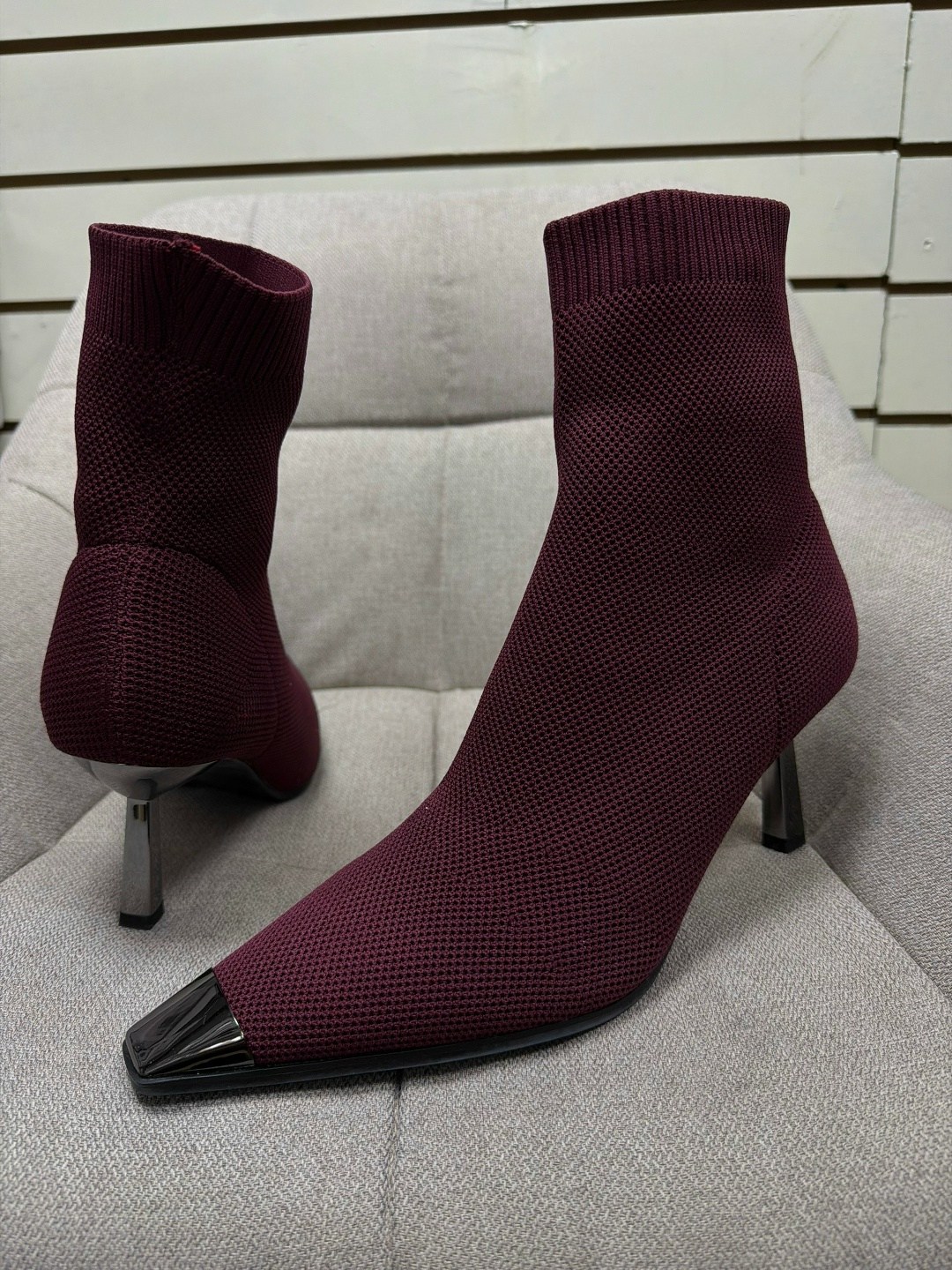 ботильоны женские,женские ботильоны на высоком каблуке с острым носком,женские ботильоны celine,женские ботильоны из натуральной кожи,