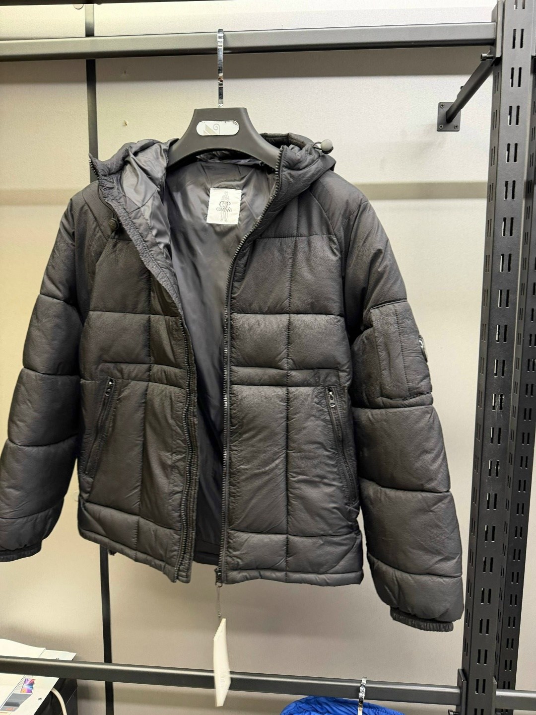 мужская водоотталкивающая серая куртка пуховик,серая мужская теплая куртка пуховик,мужская куртка зимняя,куртка пуховик серая,куртка теплая