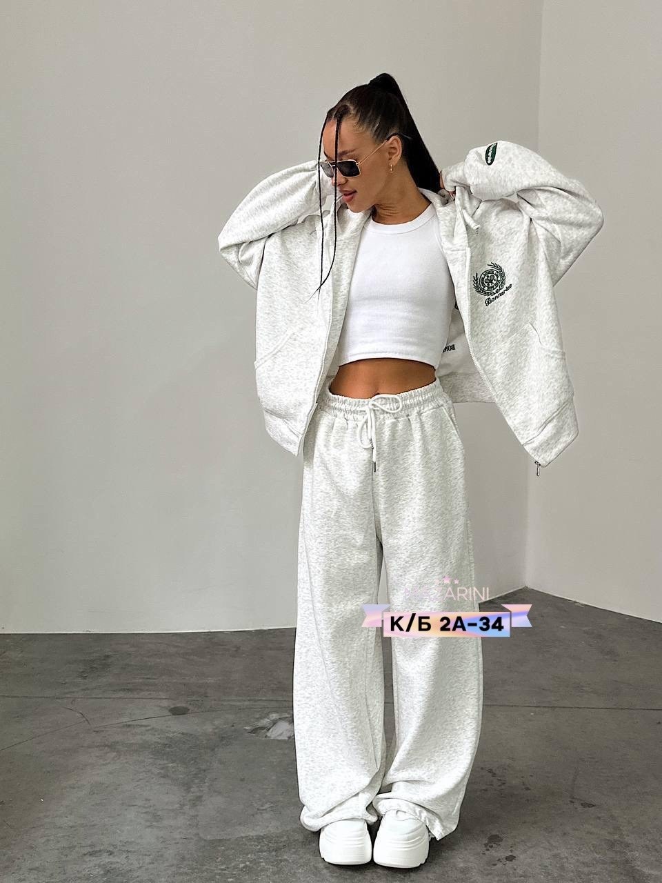 женский красный костюм miu miu,cпортивный костюм женский на флисе,спортивный костюм,костюм спортивный женский,красный женский костюм