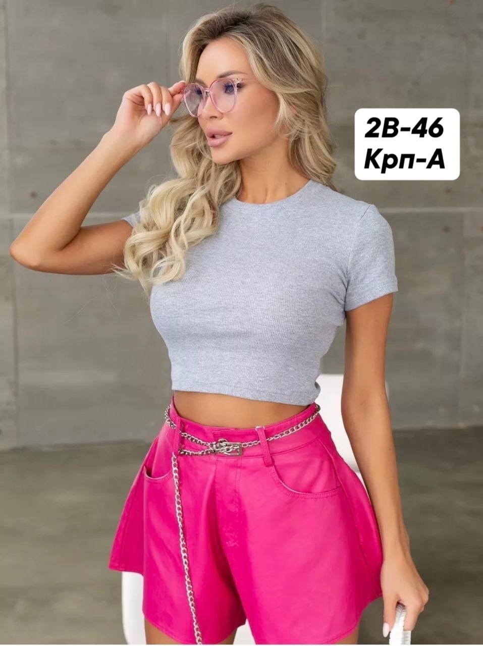 кроп топ,в рубчик кроп топ с коротким рукавом,топ женский,кроп-топ женский,кроп топ в рубчик укороченный