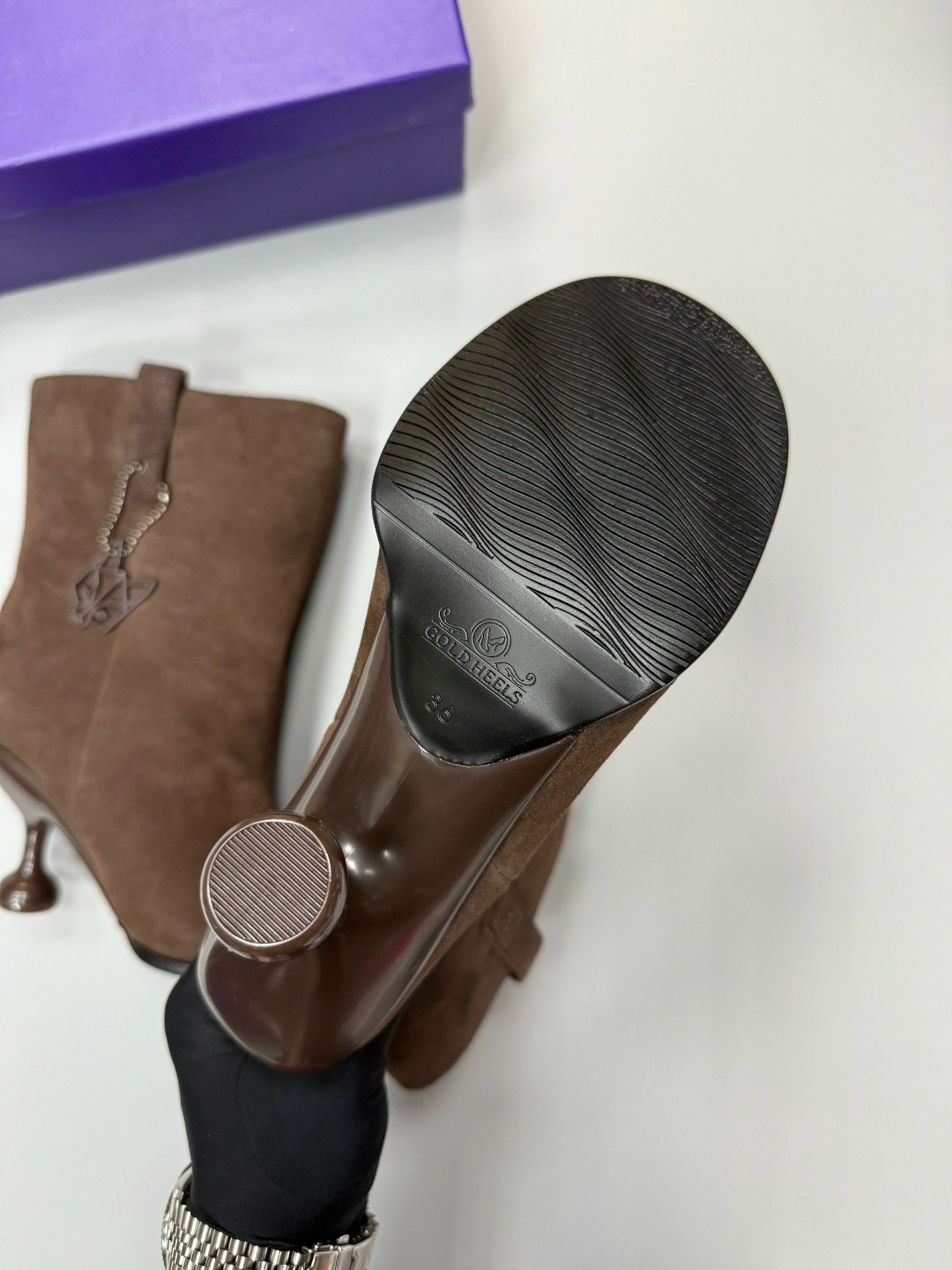 бежевые замшевые ботильоны,женские ботильоны,замшевые ботильоны,,ботильоны модные