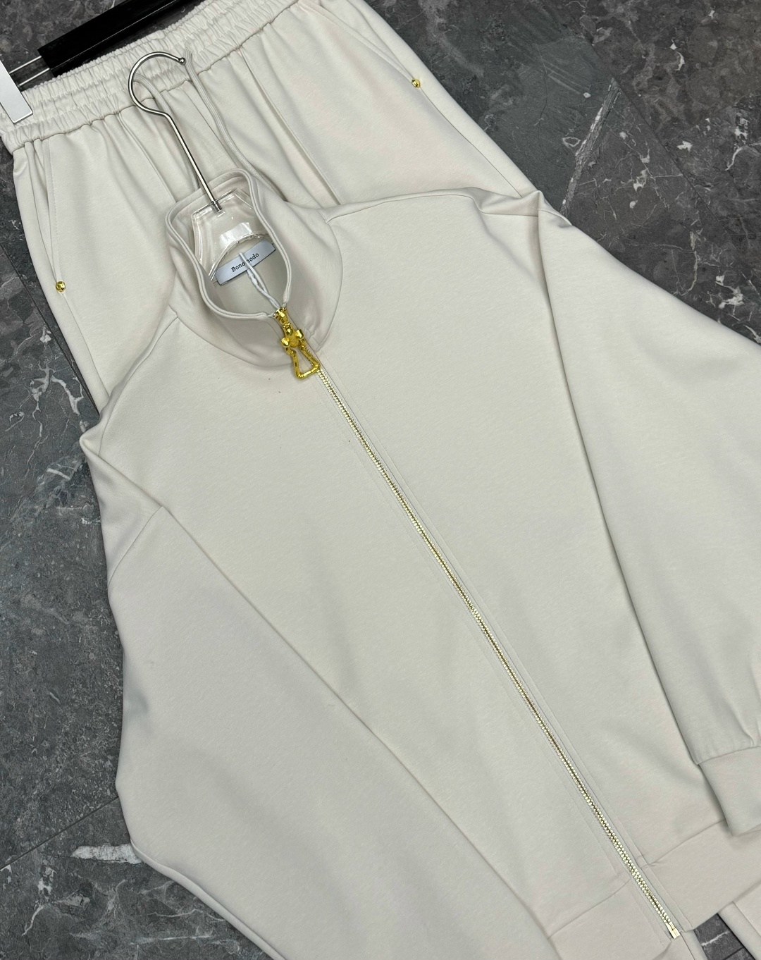 костюм спортивный,спортивный костюм с брюками на кулиске olli suits,костюм оверсайз,женский спортивный костюм,костюм на флисе женский