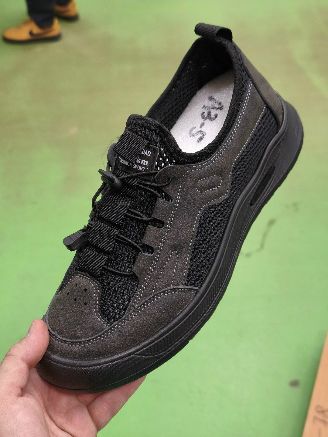 ,полуботинки мужские,спортивная ,мужские кроссовки,кроссовка мужской