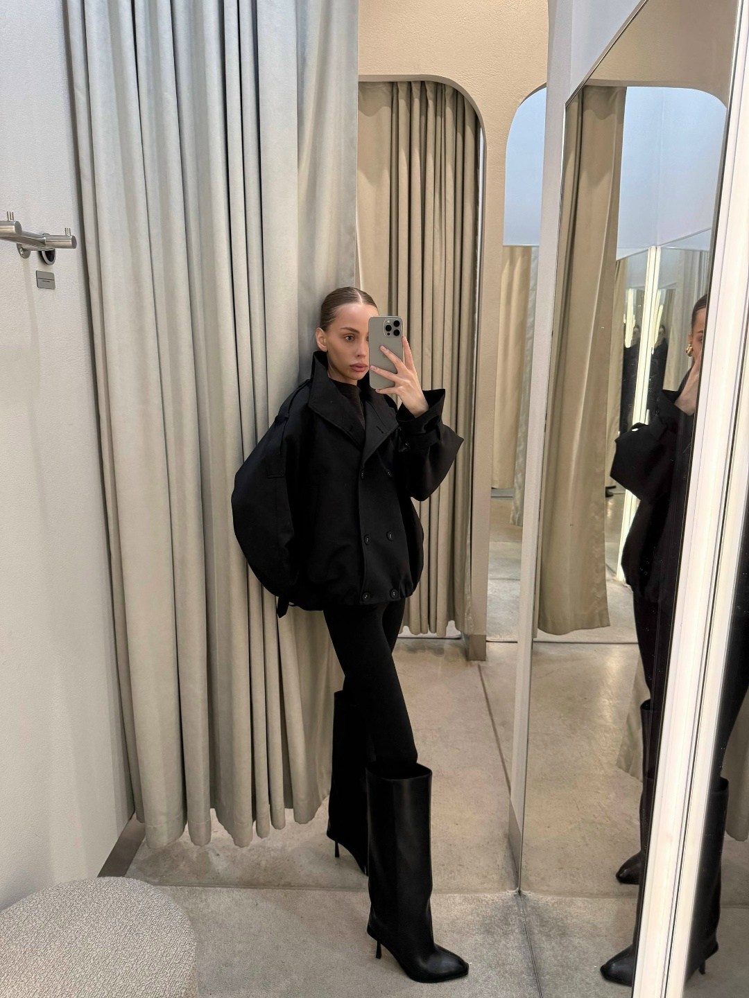 повседневная куртка,куртка свободного кроя,женская куртка,бежевая куртка,куртка