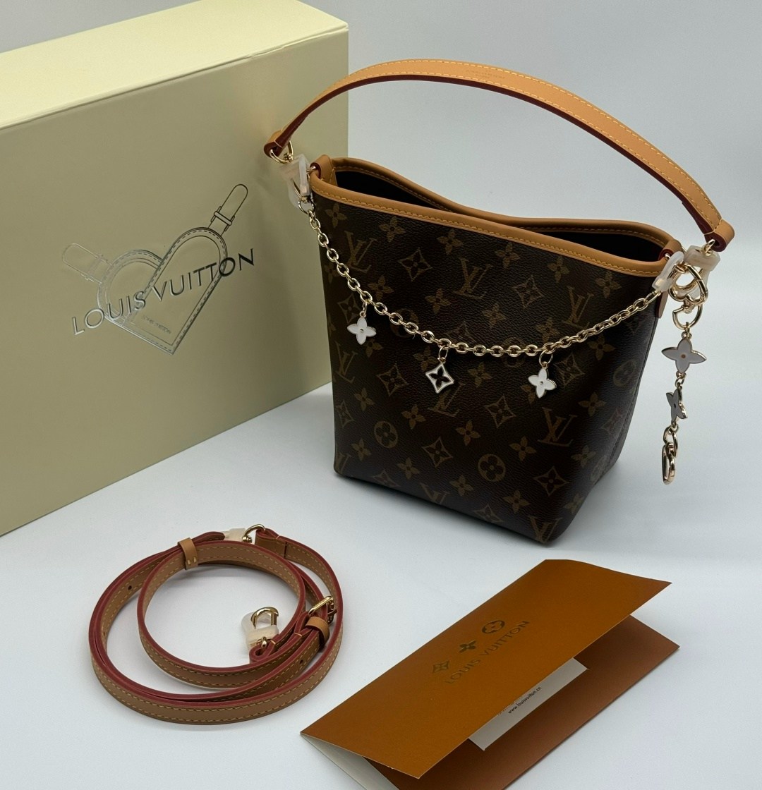 женская сумка louis vuitton,louis vuitton сумка на плечо,сумка louis vuitton,сумка луи виттон,сумка louis vuitton c тканевым ремнем и косметичкой