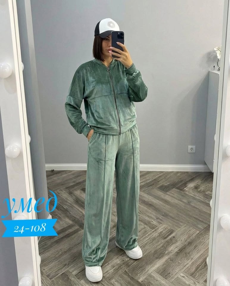 женский велюровый костюм,велюровый спортивный костюм,костюм велюровый,костюм женский,костюм велюр