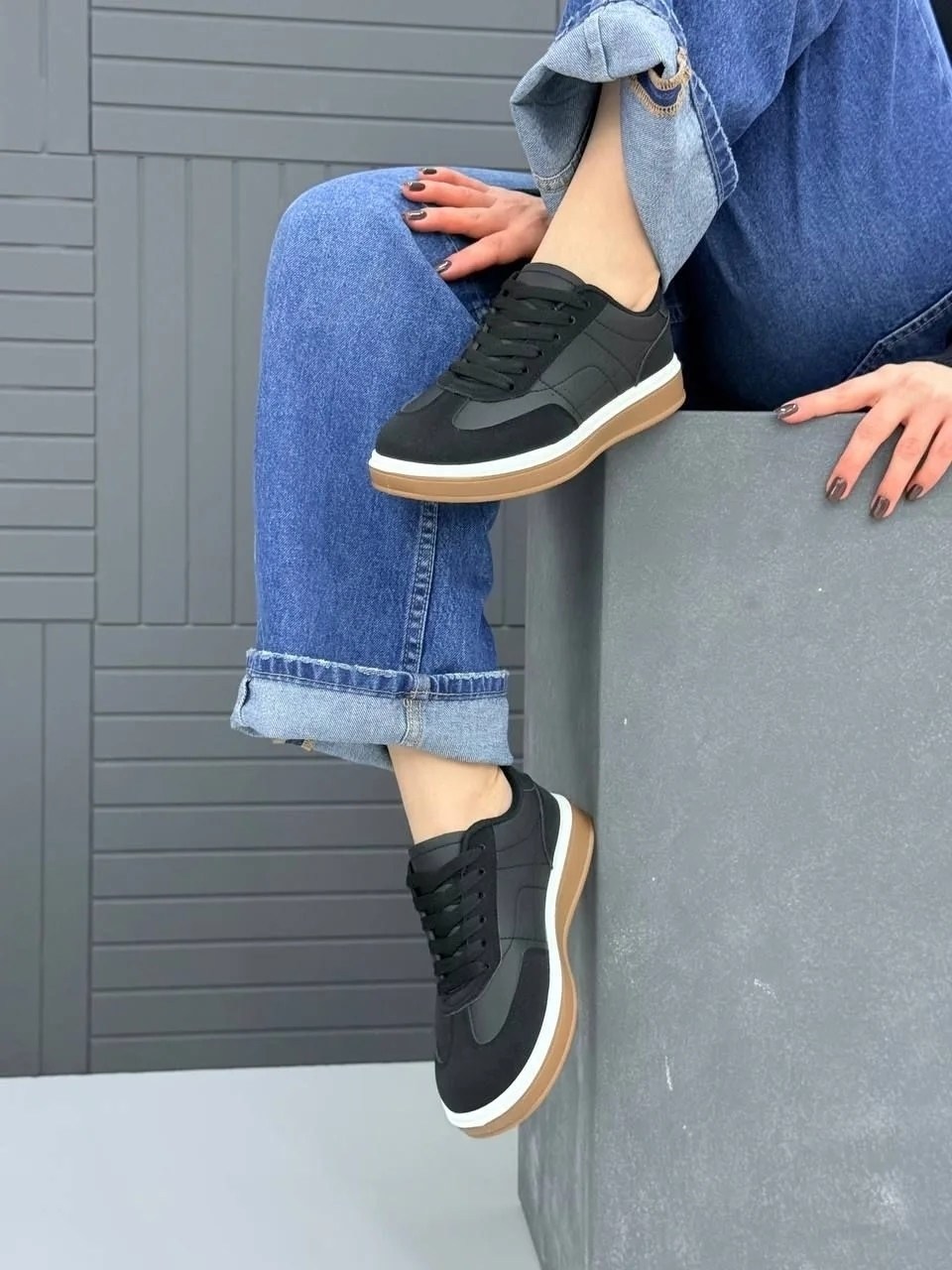 ,спортивная ,женские кроссовки,обуви,кеды кожаные