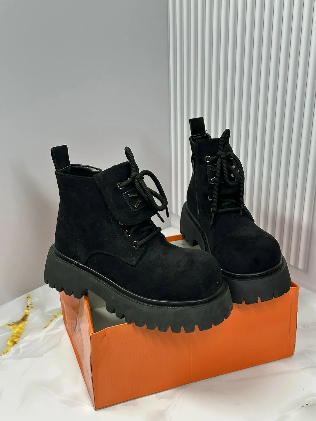 ботинки balenciaga на массивной подошве,,ботинки женские,ботинки,ботинки женские зимние