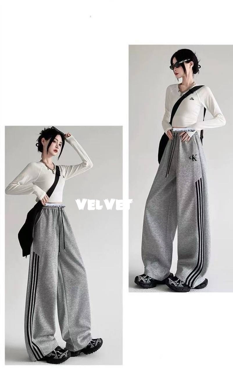 брюки карго с лампасами широкие y2k styfash,спортивные штаны y2k широкие оверсайз с вышивкой без начеса adidas,брюки оверсайз с лампасами широкие спортивные y2k,широкие штаны адидас женские,y2k штаны