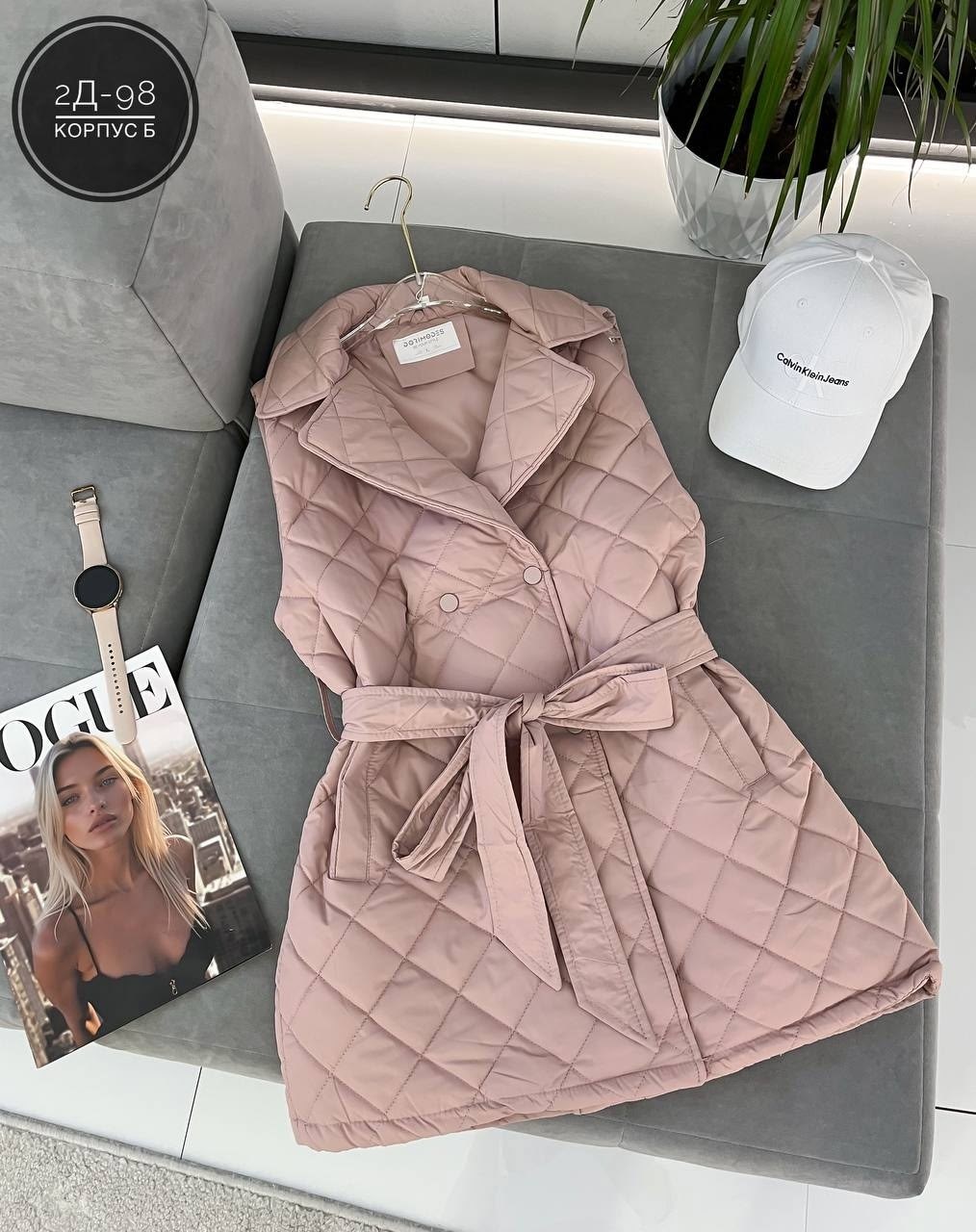 демисезонный жилет,жилетки женские,жилет женский,стеганый жилет юникло,жилетка с поясом