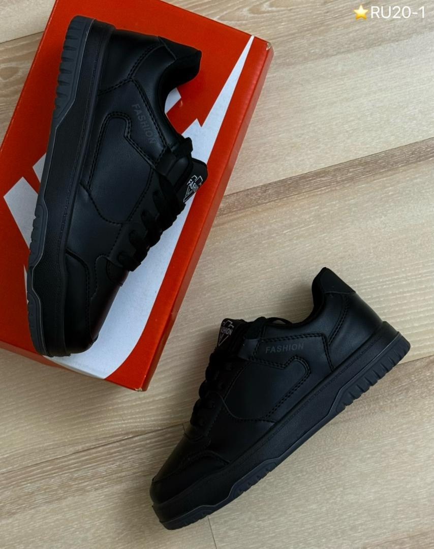 кроссовка мужской,кроссовки,мужская  кроссовки,кроссовки мужские черные,кроссовки мужские nike