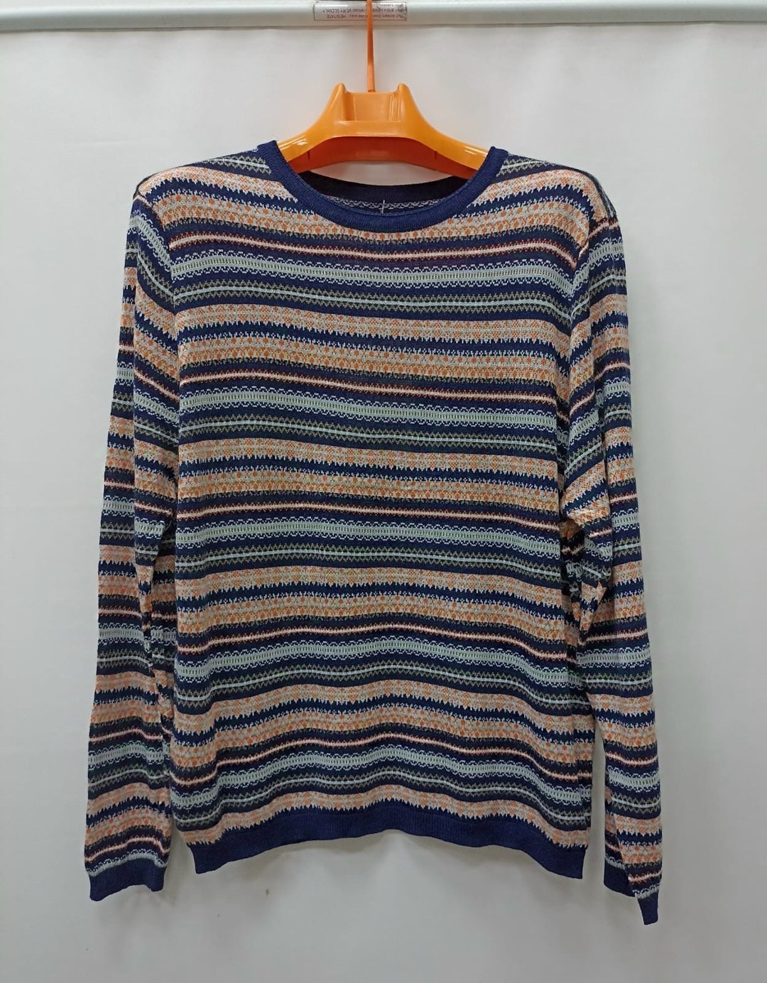 полосатый свитер,пуловер в полоску,полосатый пуловер,женский трикотажный свитер в полоску,вязаные свитера женские