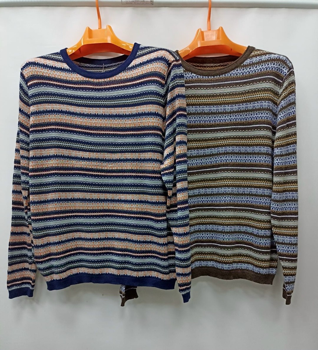 полосатый свитер,пуловер в полоску,полосатый пуловер,женский трикотажный свитер в полоску,вязаные свитера женские