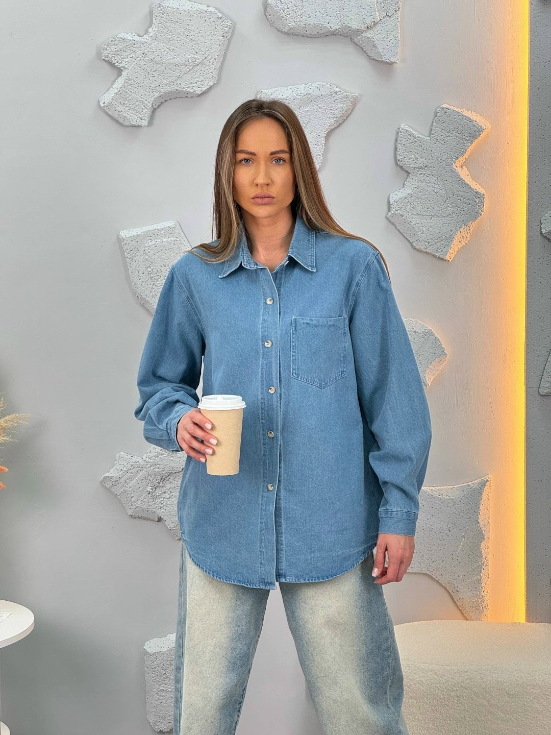 женская джинсовая рубашка,джинсовая рубашка,джинсовая блузка,джинсовая рубашка оверсайз,рубашка женская