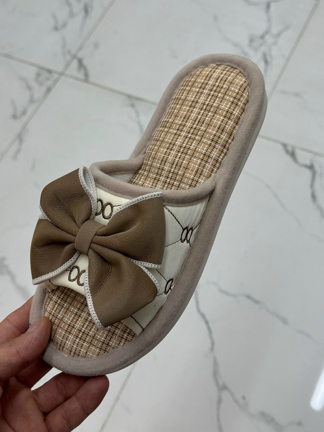 тапочки домашние,тапочки женские,,домашние женские тапочки,тапочки модные