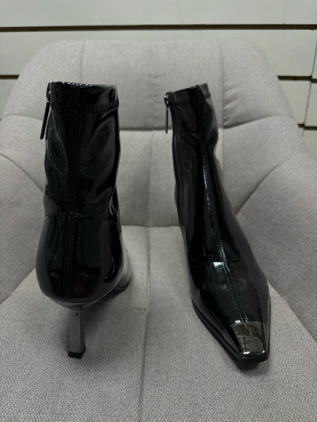 ботильоны женские,женские ботильоны на высоком каблуке с острым носком,женские ботильоны celine,женские ботильоны из натуральной кожи,