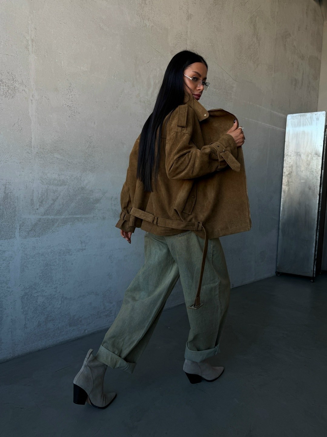 куртка косуха замшевая коричневая с поясом tadari,косуха кожаная куртка оверсайз saint shine,замшевые куртки,куртка из искусственной замши,косуха куртка