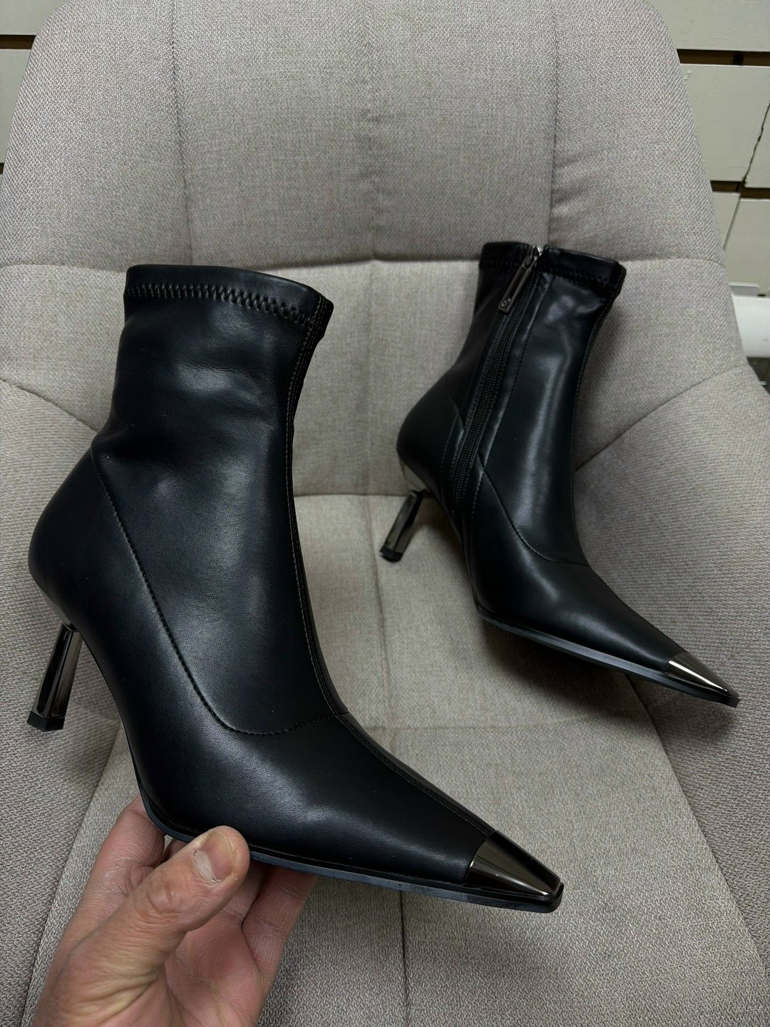 ботильоны женские,женские ботильоны на высоком каблуке с острым носком,женские ботильоны celine,женские ботильоны из натуральной кожи,