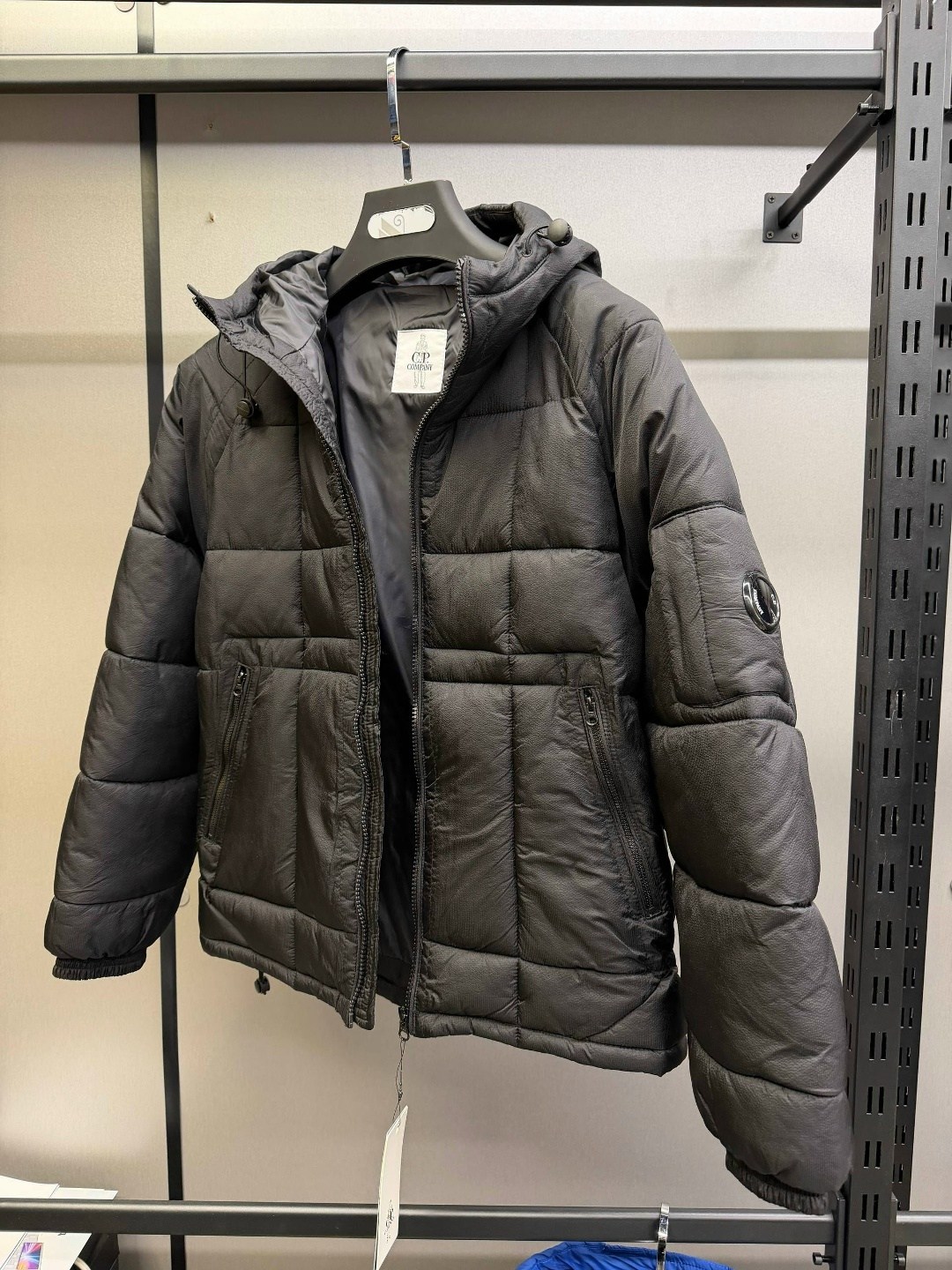 мужская водоотталкивающая серая куртка пуховик,серая мужская теплая куртка пуховик,мужская куртка зимняя,куртка пуховик серая,куртка теплая