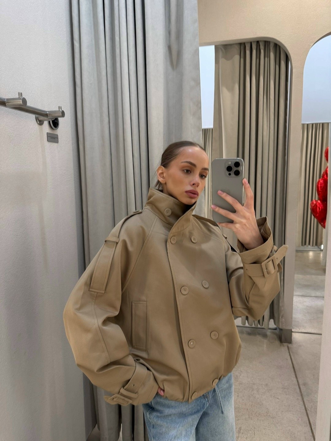 повседневная куртка,куртка свободного кроя,женская куртка,бежевая куртка,куртка