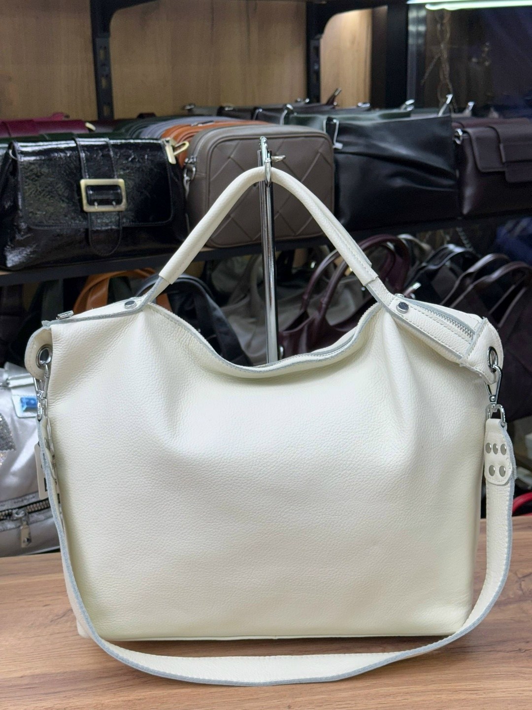 сумка,женская сумка,белая сумка женская,женская кожаная сумка,сумка кожаная