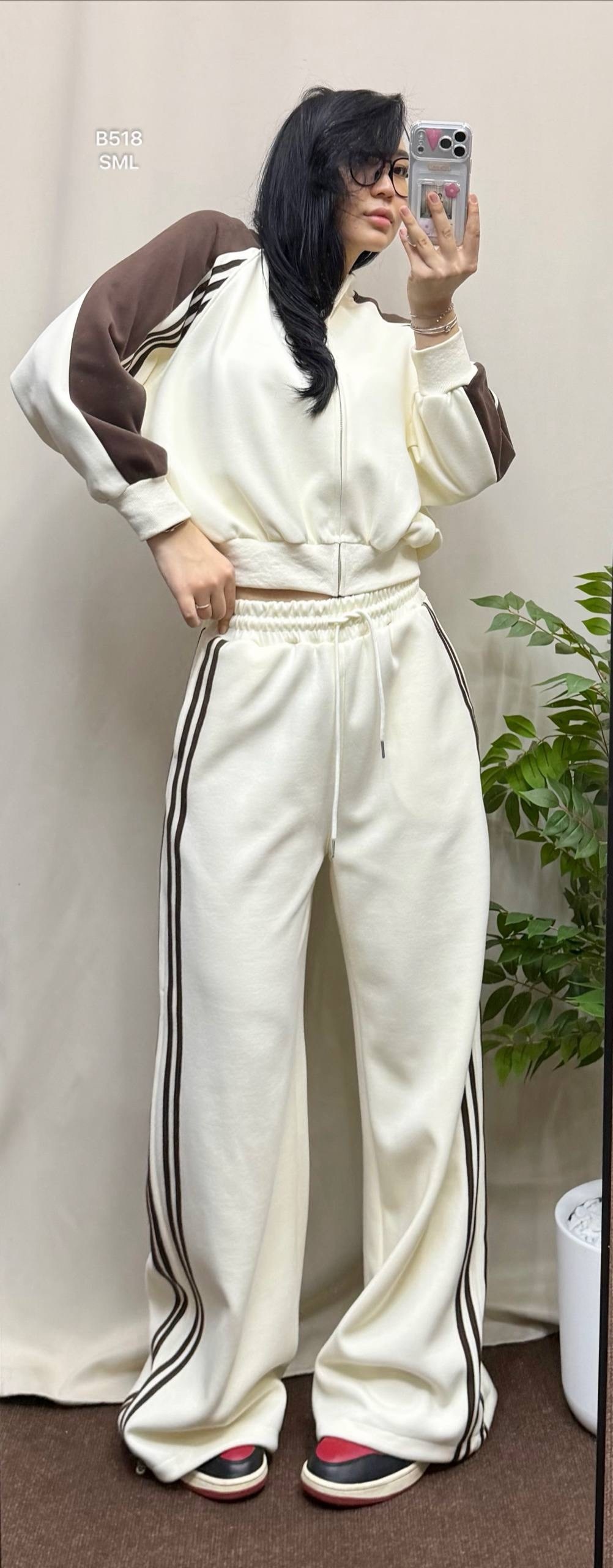 женские спортивные брюки в полоску qweek y2k,костюм спортивный стильный,спортивные брюки,спортивный костюм,широкие брюки