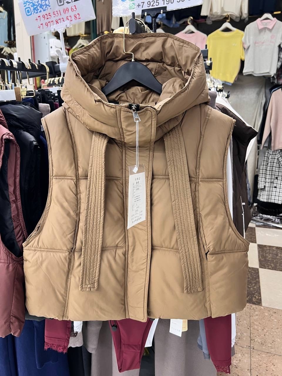 жилет женский,жилетка женская,теплый жилет,жилет с капюшоном женский,жилет