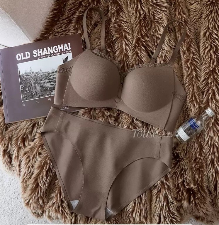 комплект бесшовного нижнего белья,комплект нижнего белья,комплект белья женский,нижне бельё женское,комплект женского нижнего белья