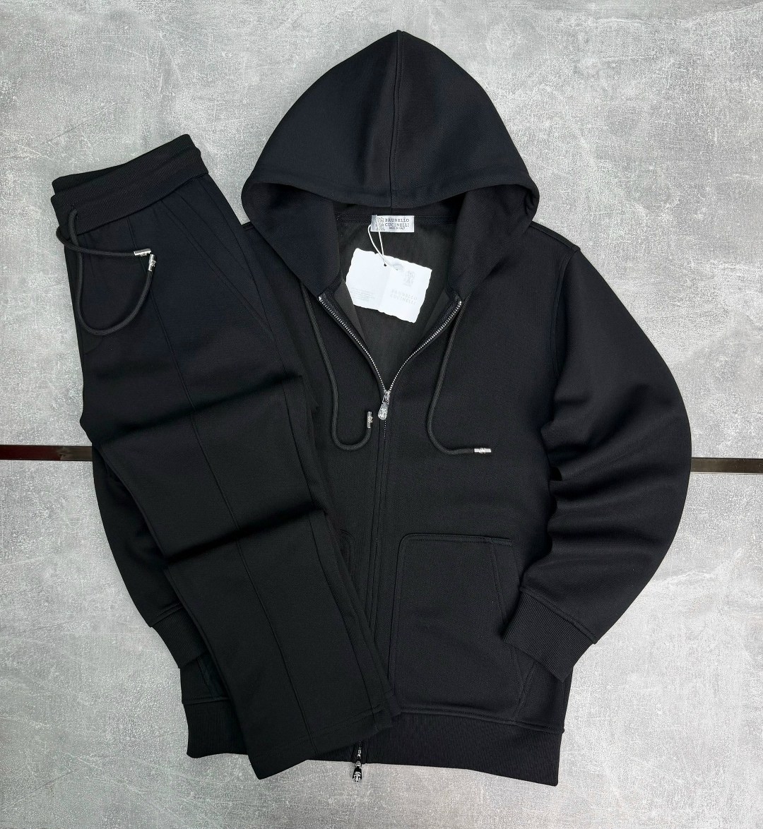 спортивный костюм brunello cucinelli,бежевая кофта,спортивный костюм,костюм